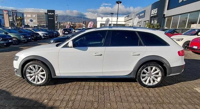 Usata Audi A4 Allroad Advanced 170 CV (125 kW) 2011 Bianco Station wagon