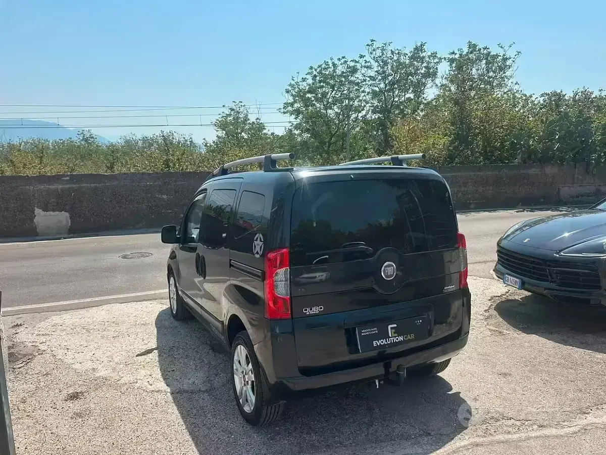 Usata Fiat Qubo Trekking 75 CV (55 kW) 2009 Nero Monovolume