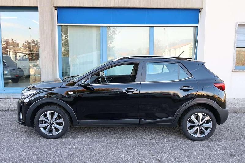 Usata Kia Stonic Style 84 CV (61 kW) 2022 Nero SUV