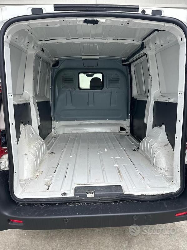 Usata Peugeot Expert 90 CV (66 kW) 2016 Bianco Furgone