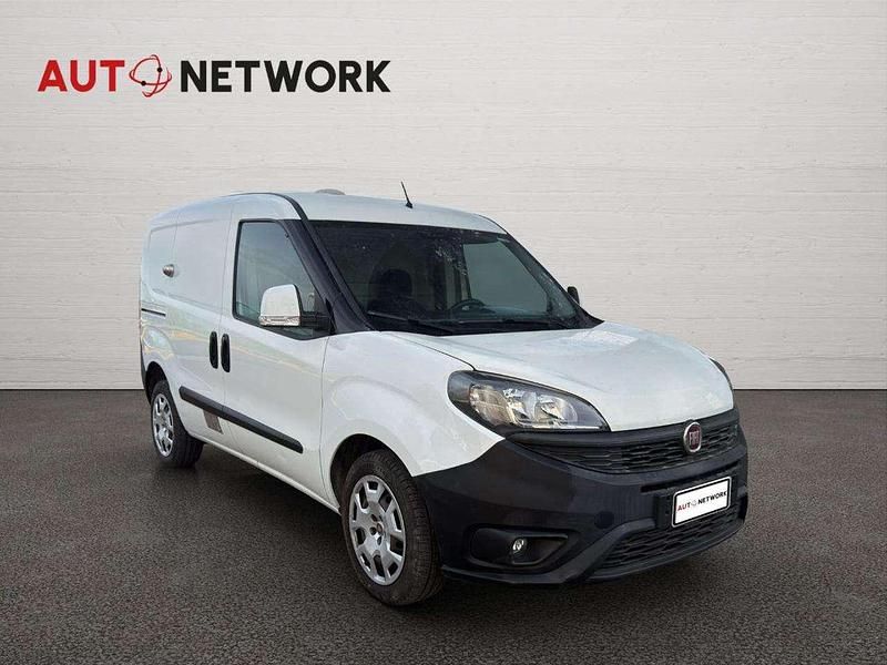 Usata Fiat Doblò 120 CV (88 kW) 2019 Bianco Monovolume