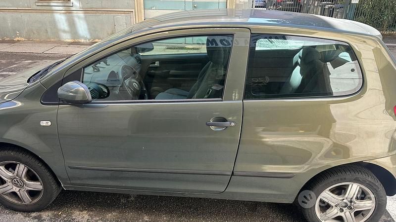 Usata VW Fox 75 CV (55 kW) 2006 Utilitaria