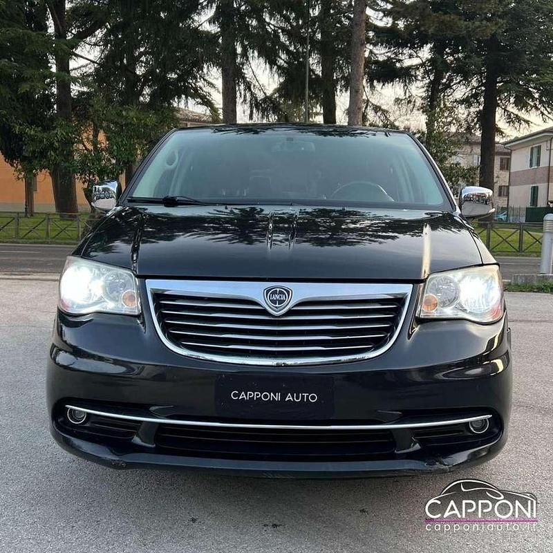 Usata Lancia Voyager 177 CV (130 kW) 2014 Nero Monovolume