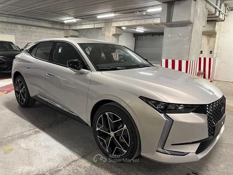 Nuova DS Automobiles DS4 131 CV (96 kW) 2026 Gray SUV