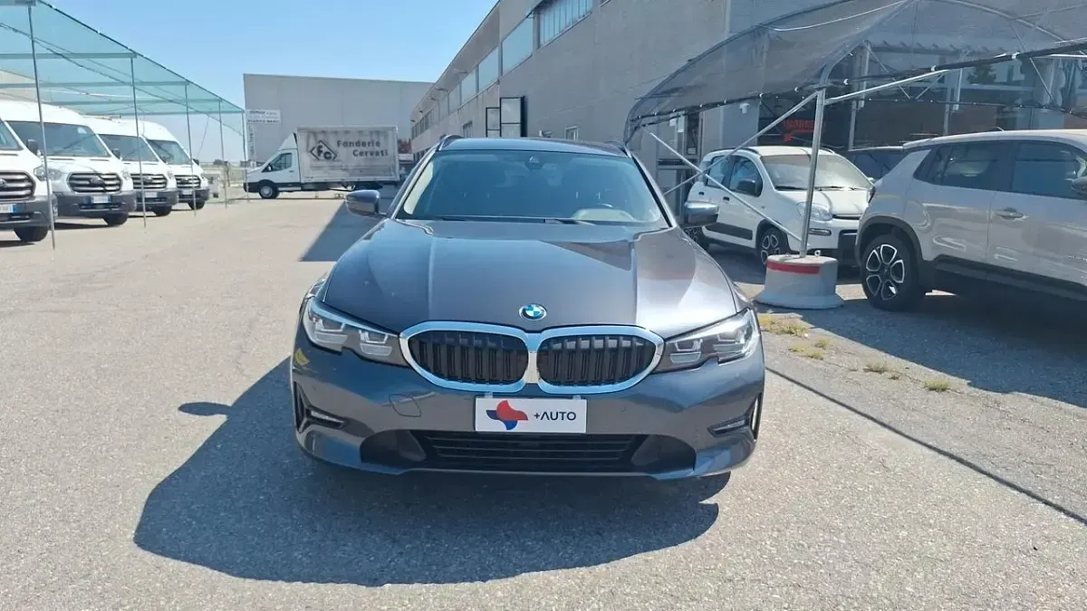 Usata BMW 320 Advantage 190 CV (139 kW) 2022 Grigio Station wagon