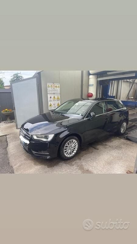 Usata Audi A3 Comfort 110 CV (80 kW) 2015 Nero Utilitaria