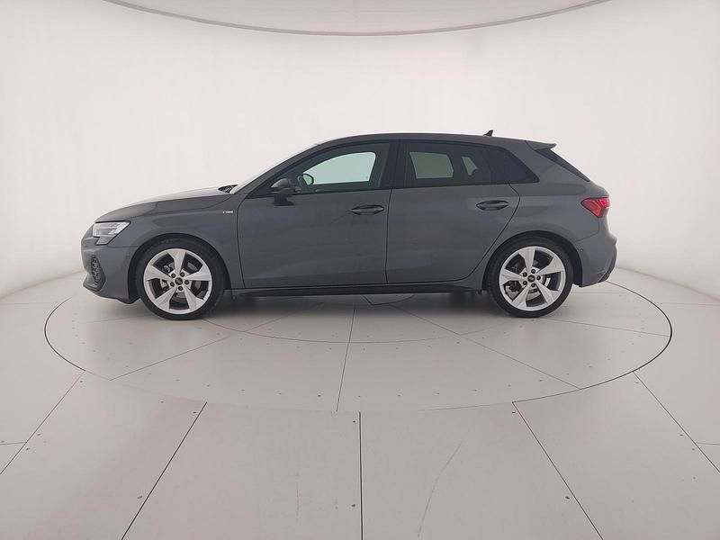 Usata Audi A3 S-Line 150 CV (110 kW) 2025 Grigio daytona perlato Berlina