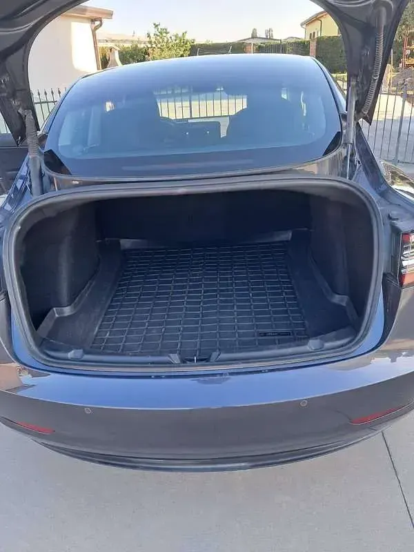 Usata Tesla Model 3 152 kW (208 CV) 2021 Grigio Berlina