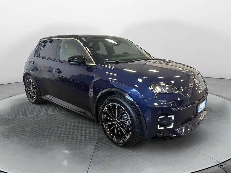 Usata Renault R5 Iconic 77 kW (106 CV) 2024 Blu/azzurro Utilitaria