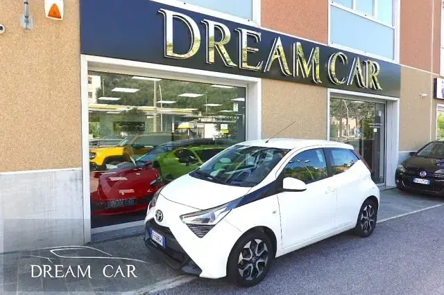 Brugt Toyota Aygo X-play 72 HK (52 kW) 2018 Hatchback