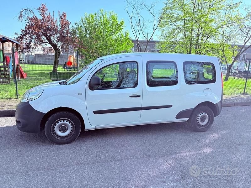 Usata Renault Kangoo 90 CV (66 kW) 2019 Bianco Monovolume