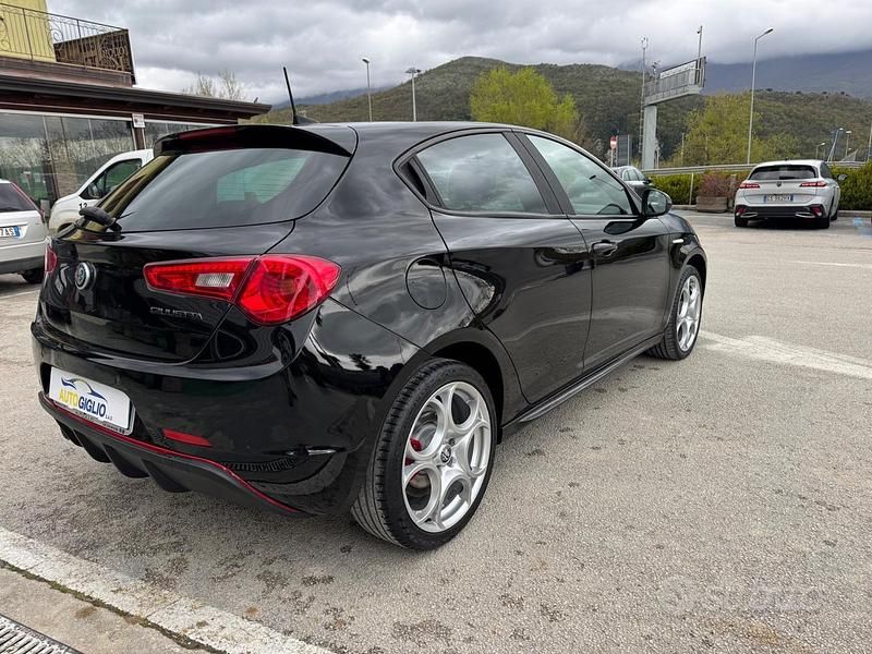 Usata Alfa Romeo Giulietta 120 CV (88 kW) 2019 Nero Utilitaria
