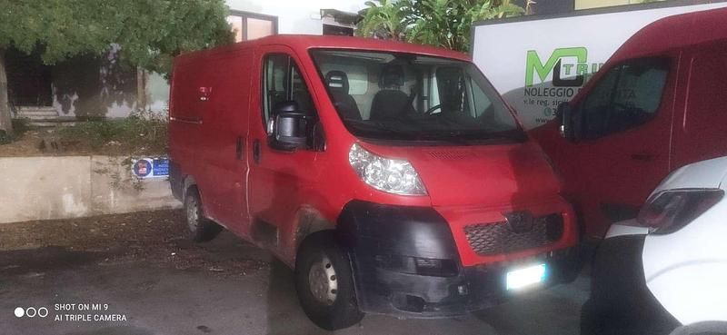 Usata Peugeot Boxer 131 CV (96 kW) 2015 Rosso Furgone