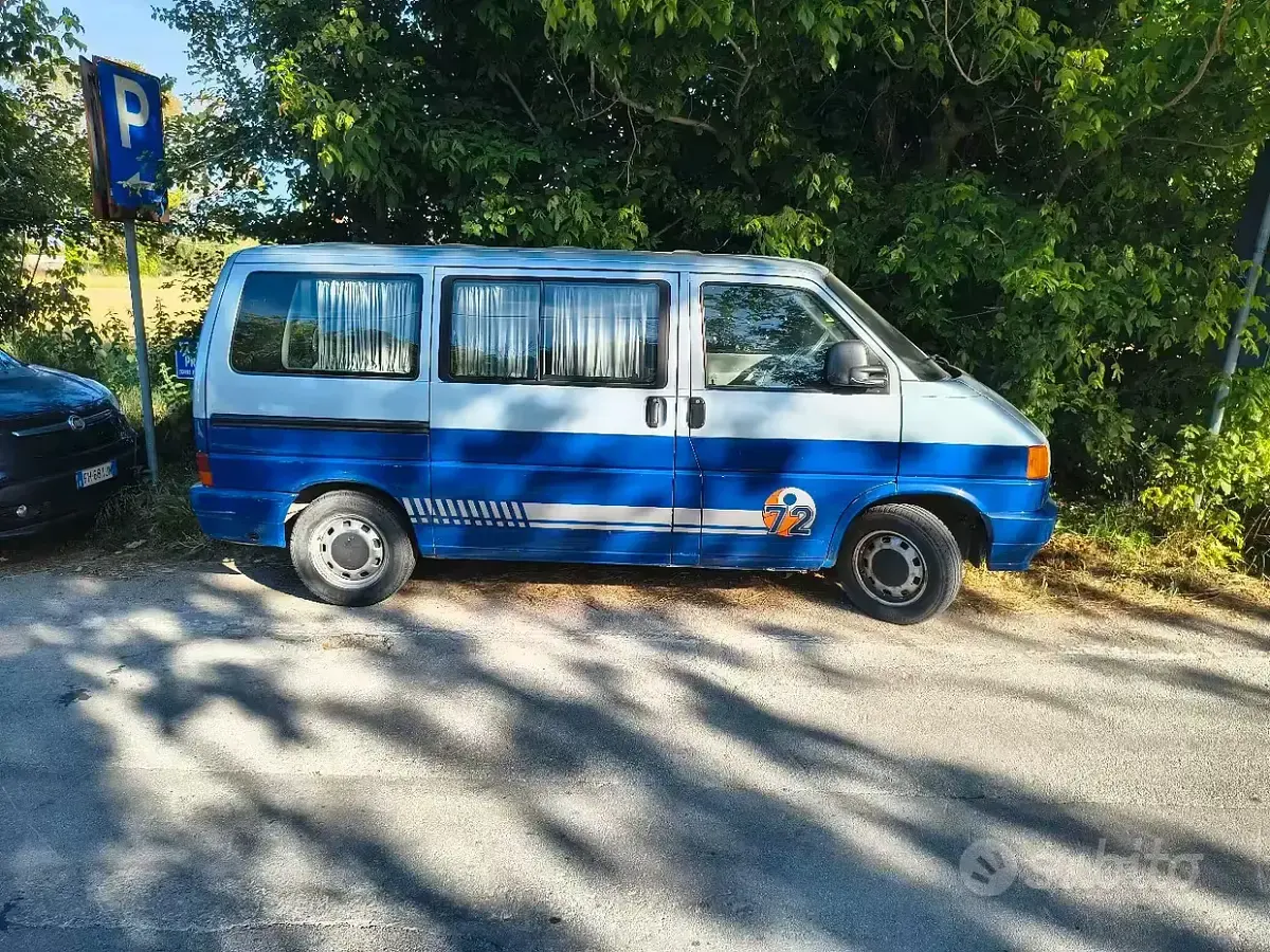 Usata VW Transporter 110 CV (80 kW) 2009 Grigio Furgone