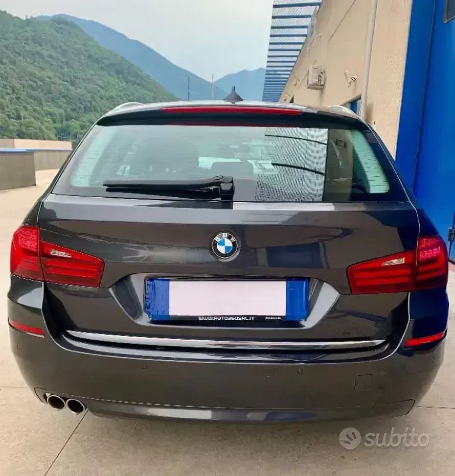 Usata BMW 530 Luxury Line 258 CV (189 kW) 2014 Antracite metallizzato Station wagon