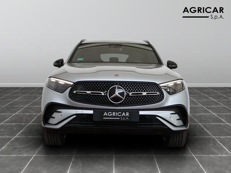 Nuova Mercedes GLC300 Advanced 333 CV (244 kW) 2025 Argento SUV