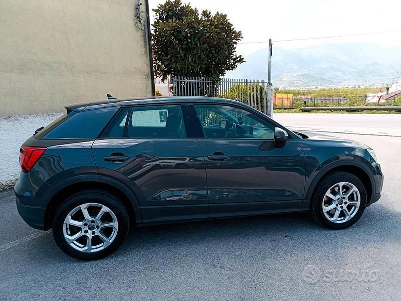 Usata Audi Q2 Advanced 116 CV (85 kW) 2018 Grigio SUV
