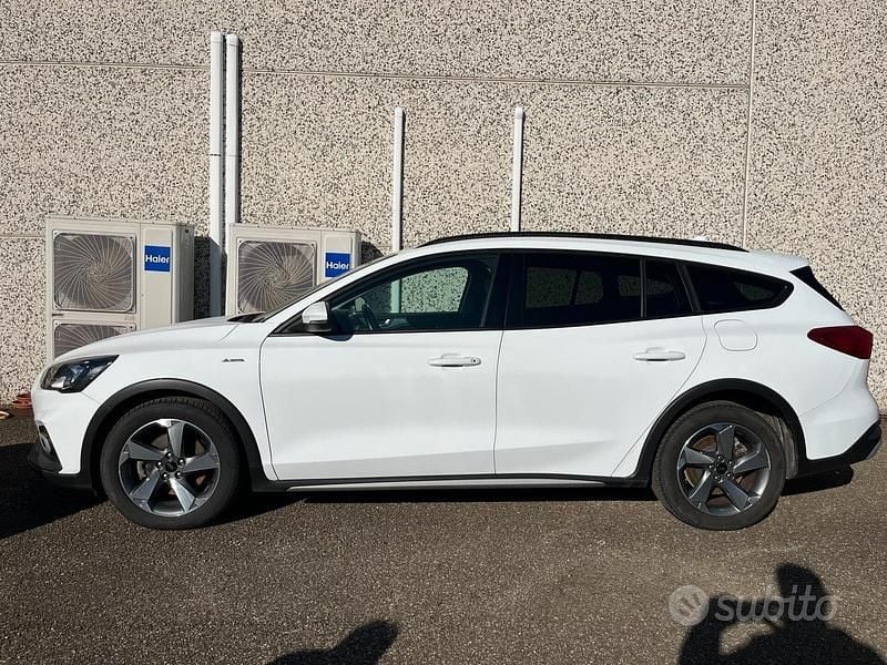 Usata Ford Focus Active 120 CV (88 kW) 2019 Bianco Station wagon