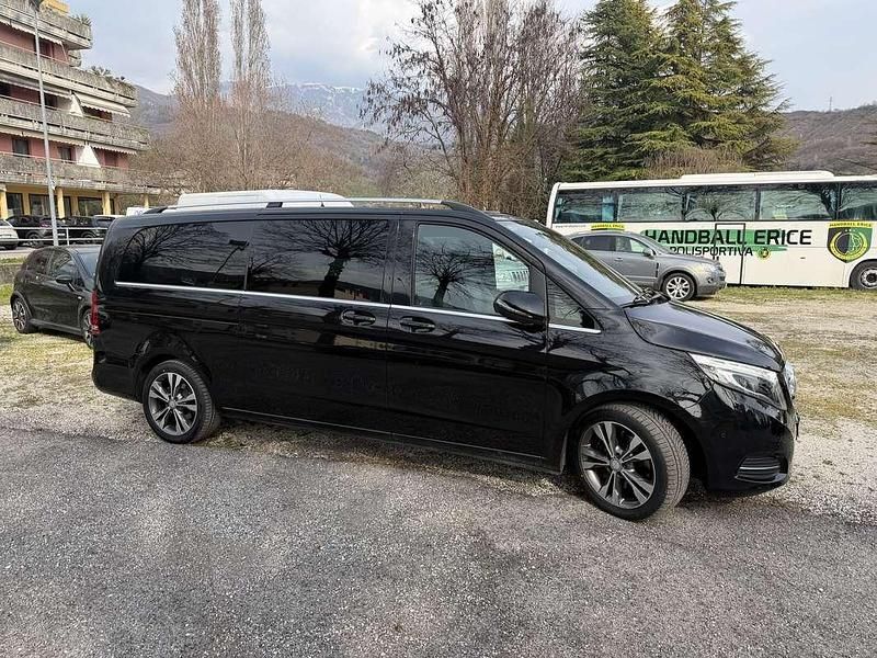 Usata Mercedes V220 Avantgarde 163 CV (119 kW) 2017 Nero Monovolume