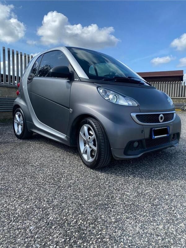 Grigio Usata 2012 Smart ForTwo Coupé Pulse Coupé | 6500 € (Buon prezzo) - Immagine 1/4
