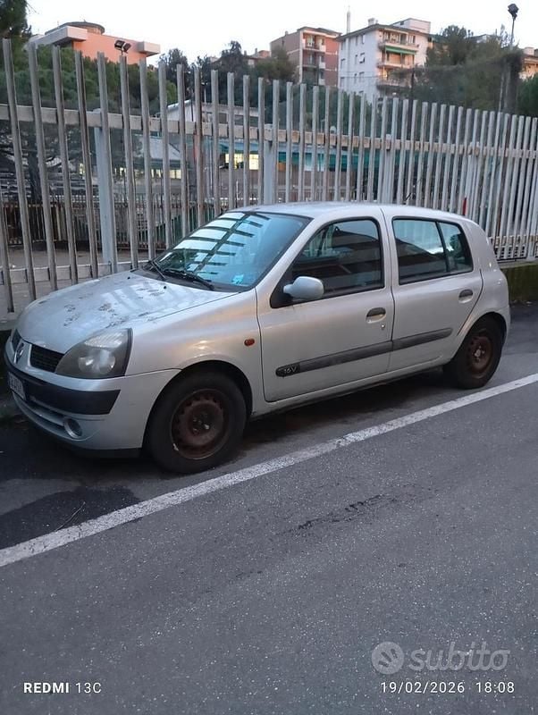 Usata Renault Clio II 2002 Grigio Berlina