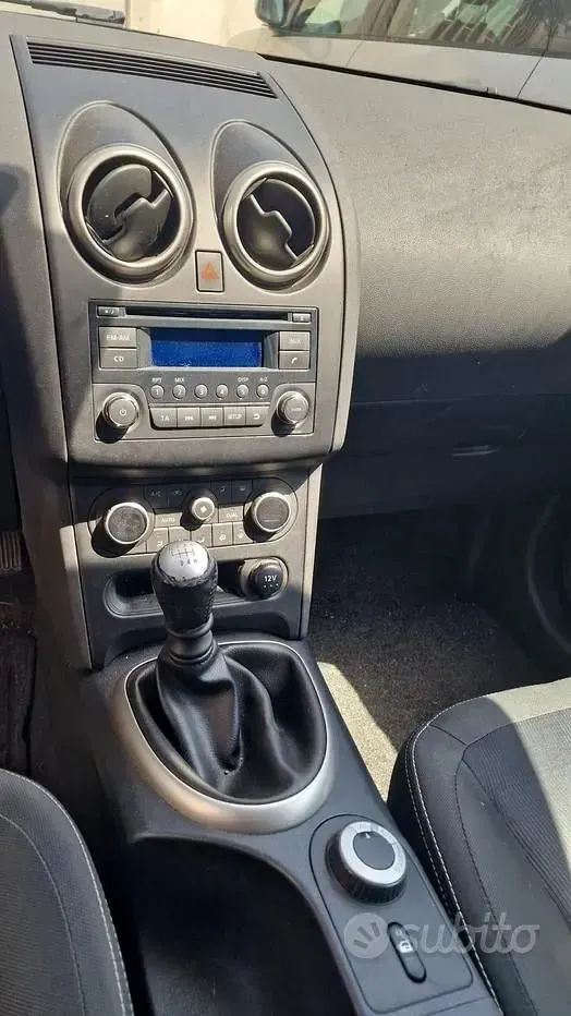 Usata Nissan Qashqai 131 CV (96 kW) 2012 Grigio SUV