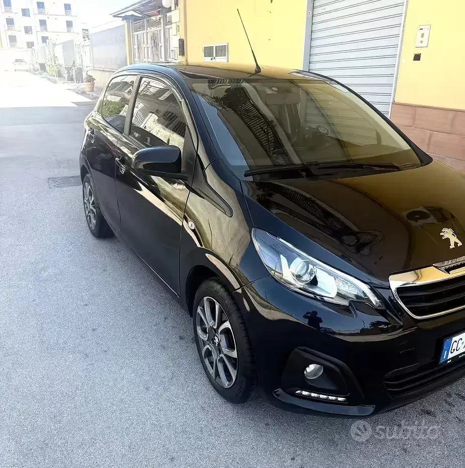 Usata Peugeot 108 Allure 69 CV (50 kW) 2021 Nero Berlina