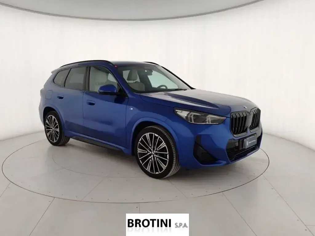 Usata BMW X1 M Sport 136 CV (100 kW) 2023 Blu/azzurro SUV
