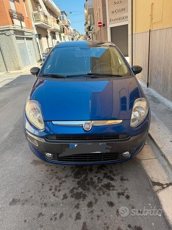 Usata Fiat Punto Evo 90 CV (66 kW) 2011 Blu Utilitaria
