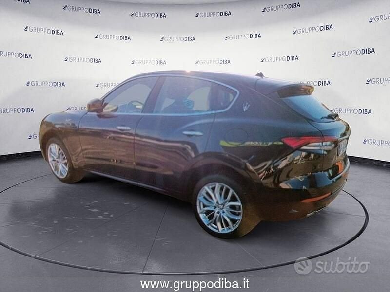 Usata Maserati Levante GT 330 CV (242 kW) 2022 Nero SUV