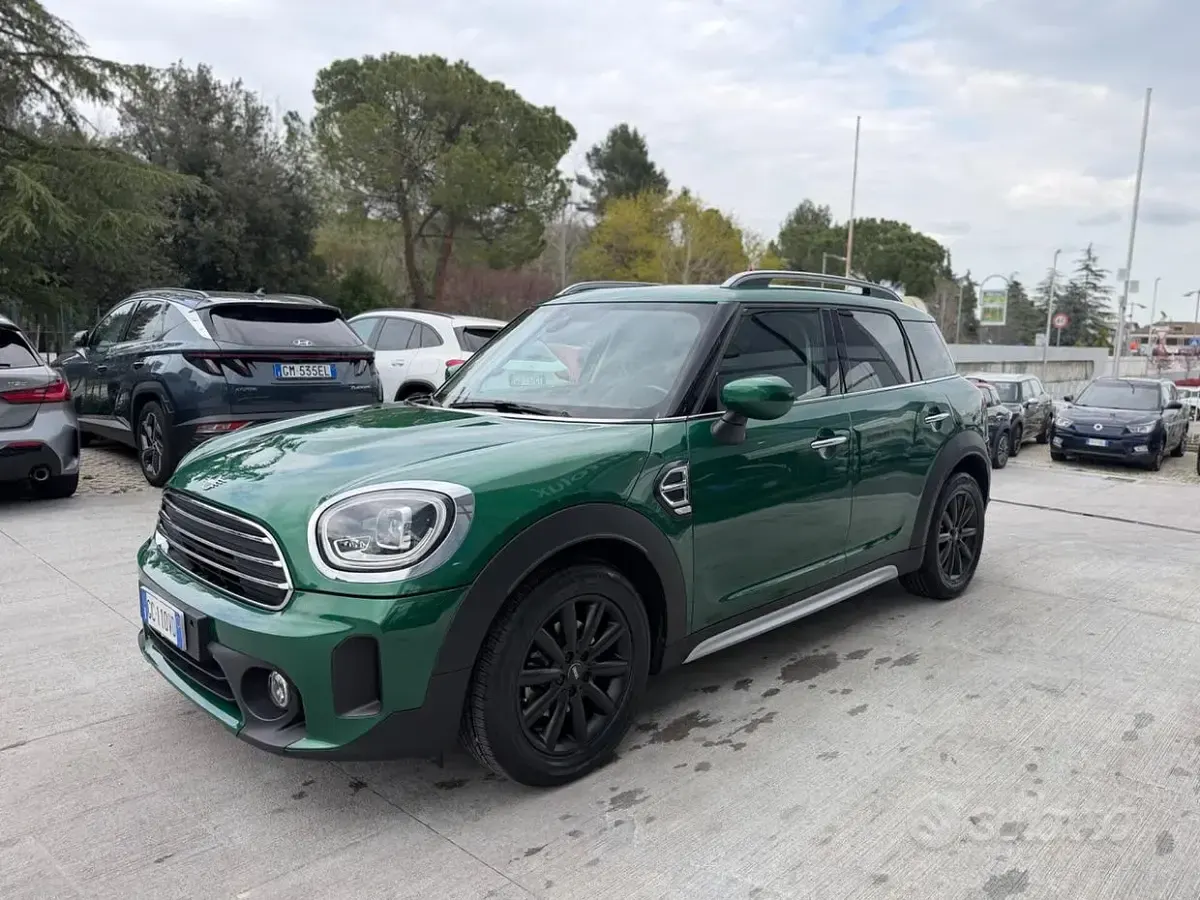 Usata Mini One D Countryman Business 116 CV (85 kW) 2020 Verde SUV