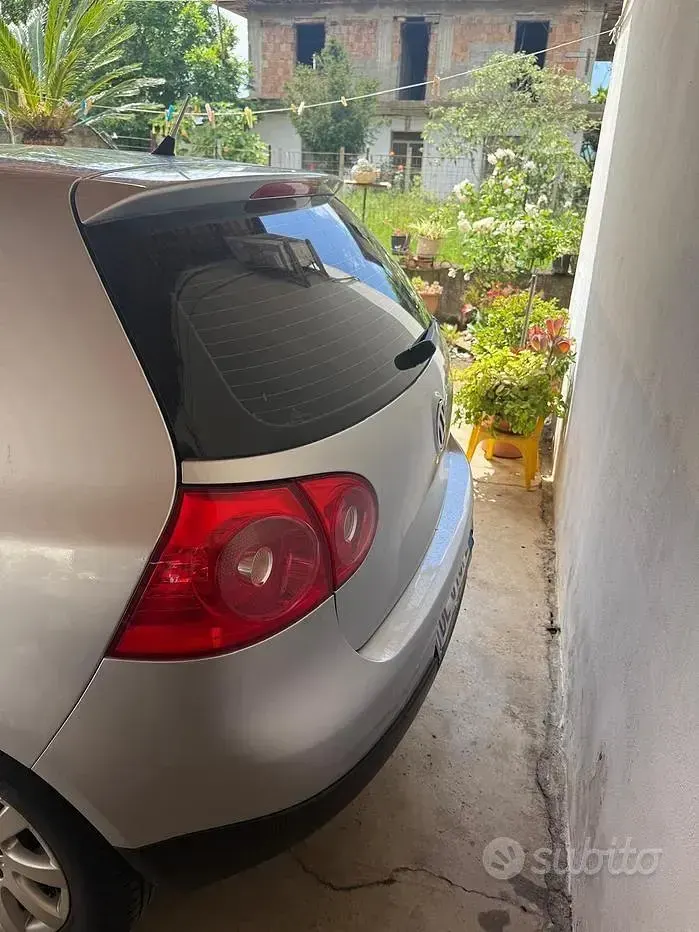 Usata VW Golf VI 105 CV (77 kW) 2008 Grigio Utilitaria