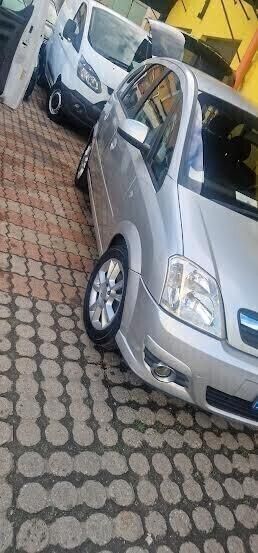 Usata Opel Meriva Cosmo 105 CV (77 kW) 2008 Argento Monovolume