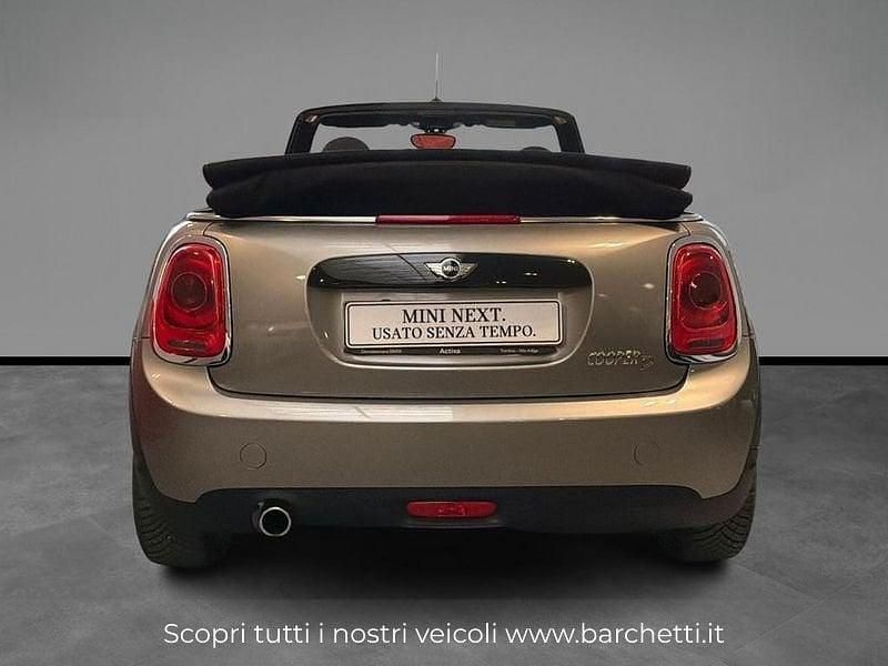 Usata Mini Cooper D Cabriolet 116 CV (85 kW) 2018 Argento Cabrio