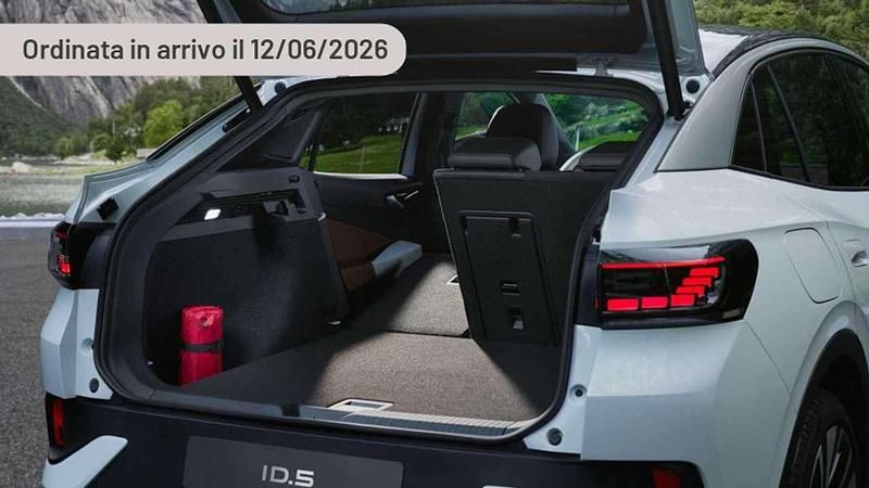 Argento Usata 2024 VW ID.5 Pro SUV | 47.430 € - Immagine 1/4