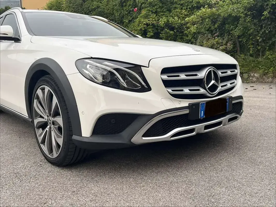 Usata Mercedes E220 Business 194 CV (142 kW) 2017 Station wagon
