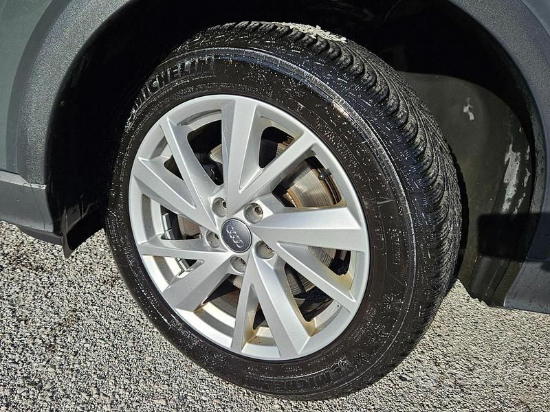 Usata Audi Q2 Business 116 CV (85 kW) 2018 Grigio SUV