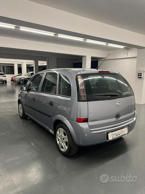 Usata Opel Meriva Enjoy 90 CV (66 kW) 2010 Grigio Monovolume