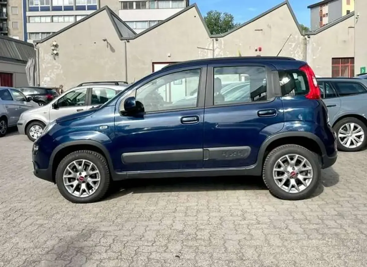 Usata Fiat Panda 4x4 95 CV (69 kW) 2018 Blu/azzurro Utilitaria