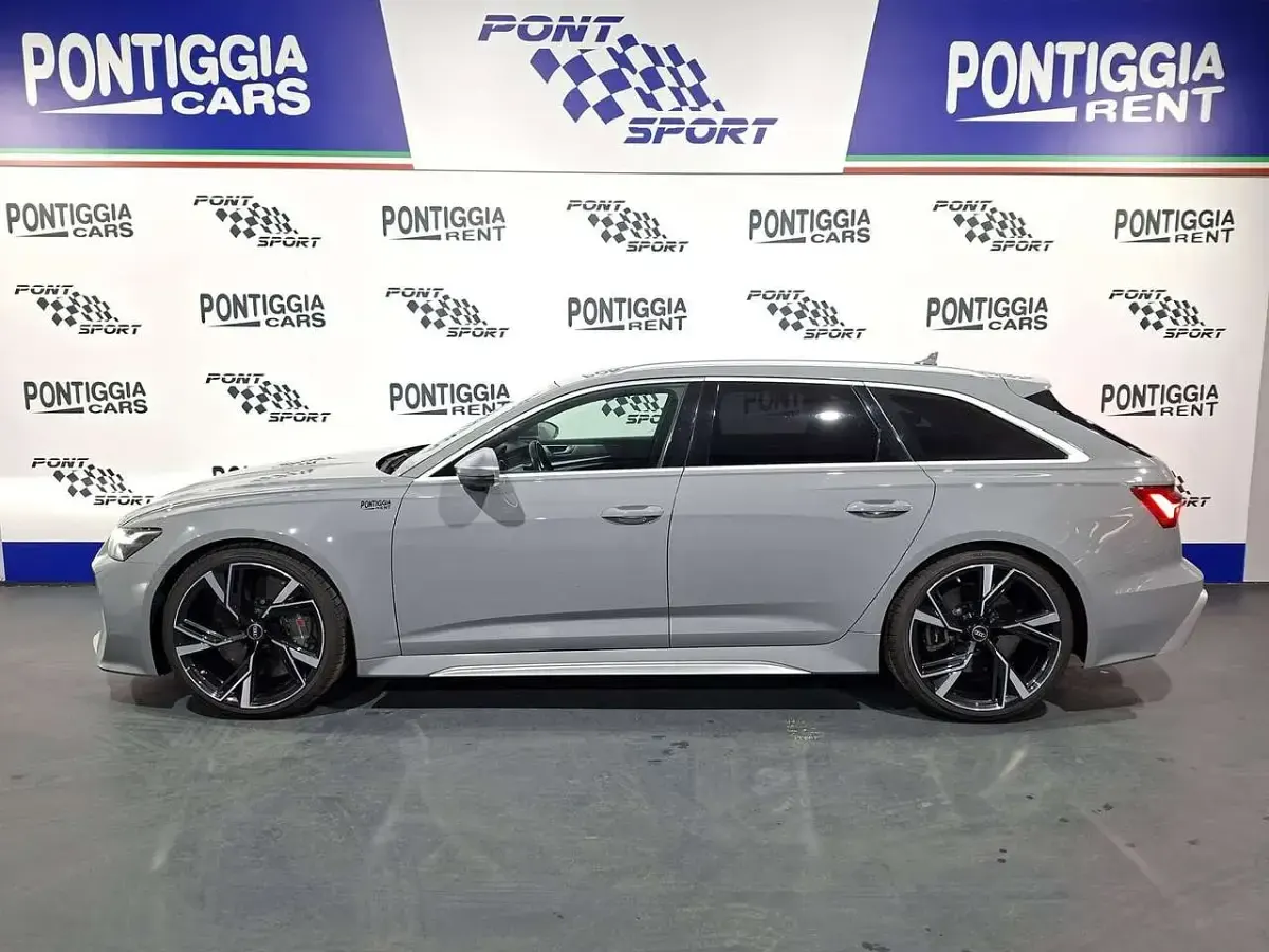 Usata Audi RS6 Ambiente 600 CV (441 kW) 2022 Grigio Station wagon