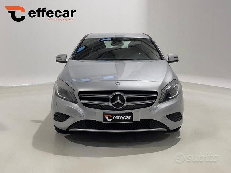 Usata Mercedes A200 Premium 136 CV (100 kW) 2014 Grigio Berlina