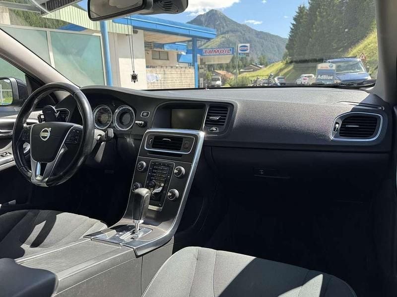 Usata Volvo S60 Summum 163 CV (119 kW) 2012 Nero Berlina