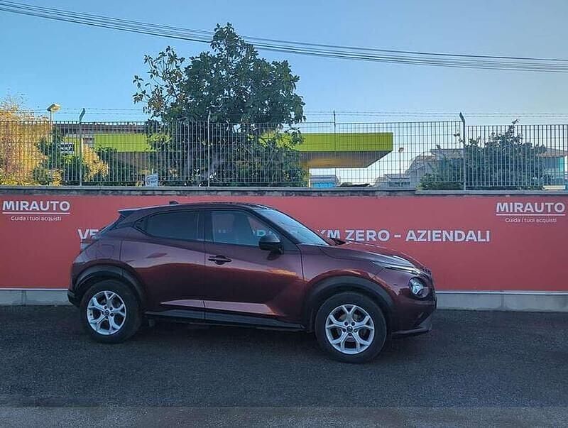 Bordeaux Usata 2021 Nissan Juke N-Connecta SUV | 15.200 € (Buon prezzo) - Immagine 1/4
