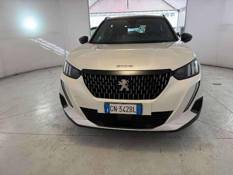 Usata Peugeot 2008 GT 131 CV (96 kW) 2023 Bianco madreperla SUV