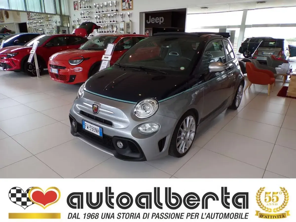 Usata Abarth 695C 179 CV (131 kW) 2019 Blu riva / grigio metallic Cabrio