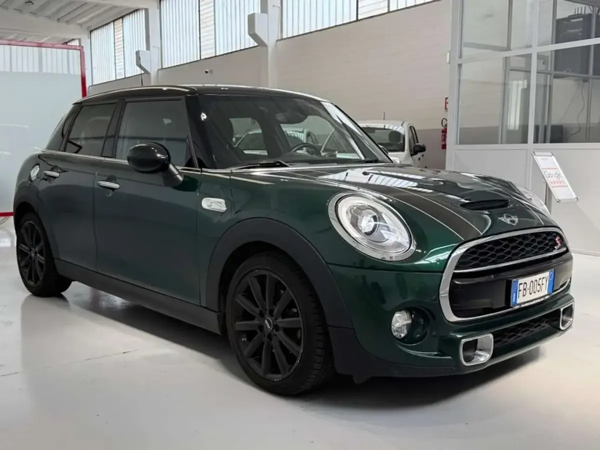 Usata Mini Cooper SD 170 CV (125 kW) 2015 Verde Utilitaria