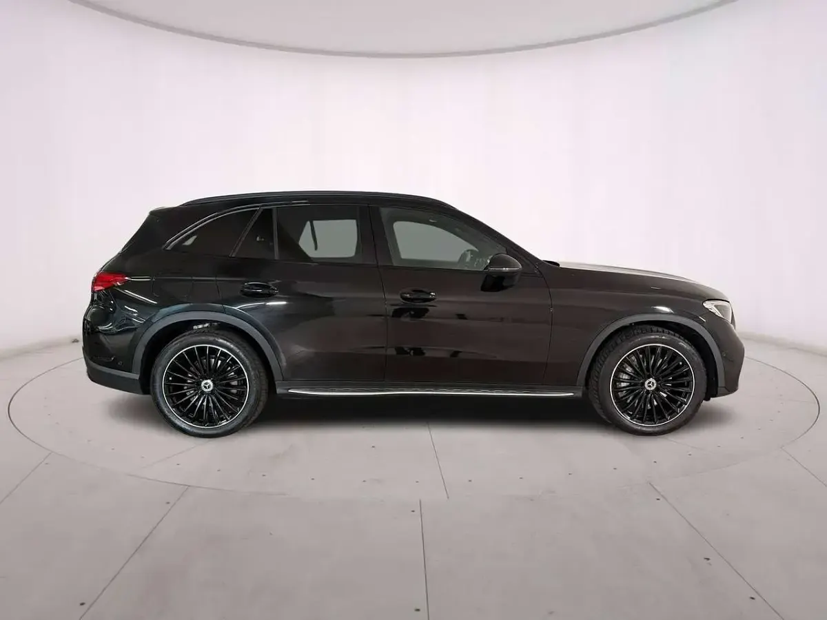 Usata Mercedes GLC220 AMG Line Premium 197 CV (144 kW) 2023 Nero SUV