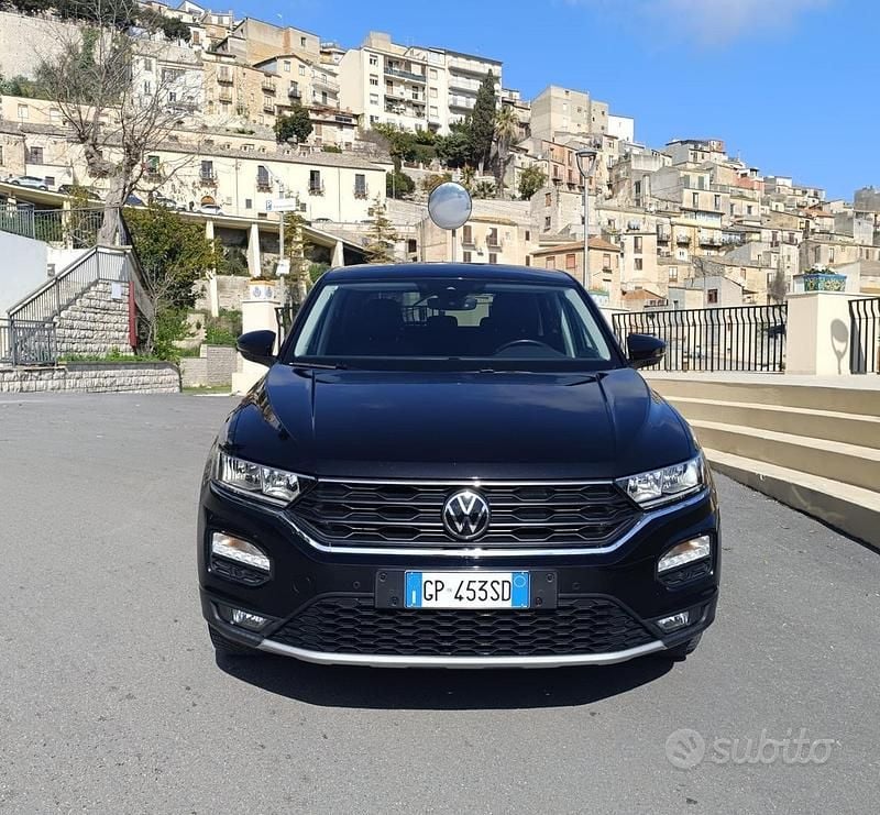 Usata VW T-Roc Advance 116 CV (85 kW) 2021 Nero SUV
