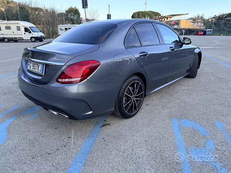 Usata Mercedes C220 Premium 170 CV (125 kW) 2016 Grigio Berlina
