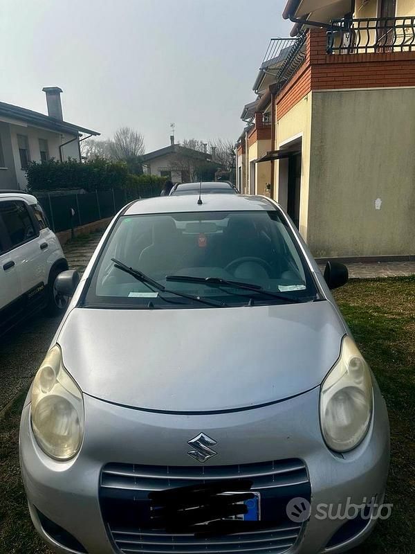 Usata Suzuki Alto 68 CV (50 kW) 2010 Grigio Utilitaria
